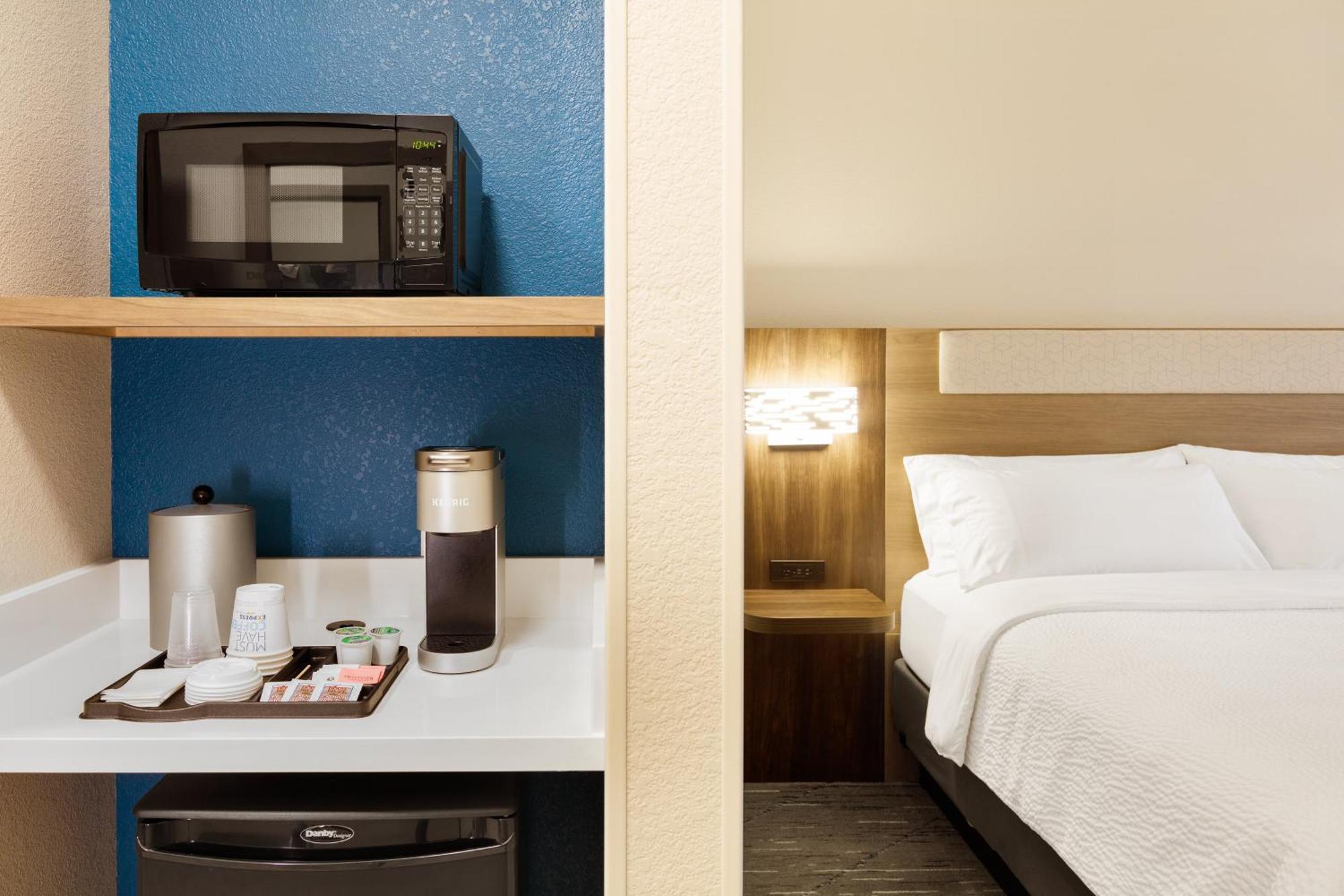 Holiday Inn Express & Suites Phoenix - Midtown, An Ihg Hotel Exterior foto